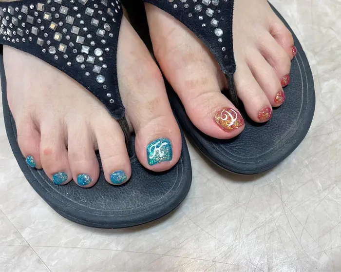 Foot Nail フットネイルのご予約も増えております ネイルサロンvian所属 ネイルサロン Vianのネイル デザイン ミニモ