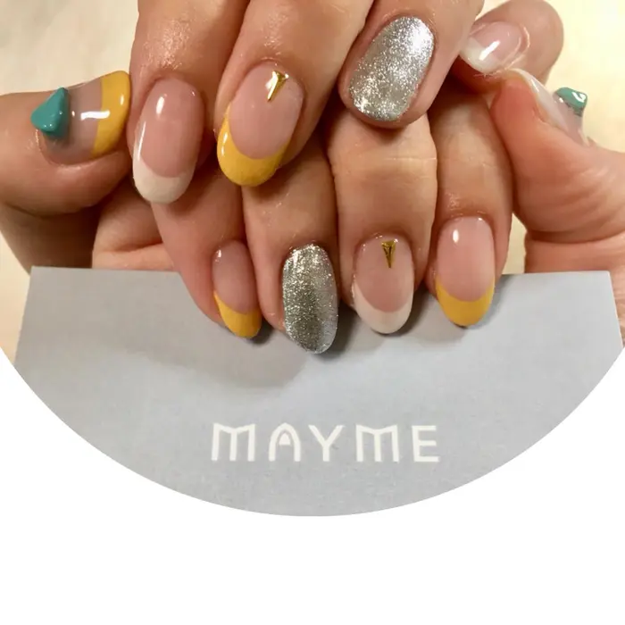 フレンチネイルからし色が可愛い Mayme マイム 所属 Mayme Yのネイルデザイン ミニモ