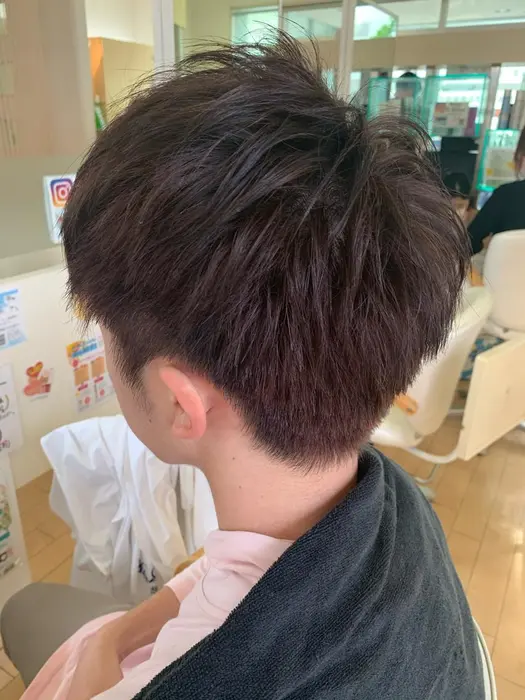 8レベルのオレンジブラウン系のカラーをいれました 眉カラーもして髪の毛と揃えました 美容しょうへいの店所属 吉川 茉由子のマツエクデザイン ミニモ