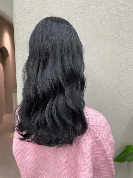 パープルブラック K Two ラクエ Emu ケーツーエム 所属 大橋 杏のヘアカタログ ミニモ