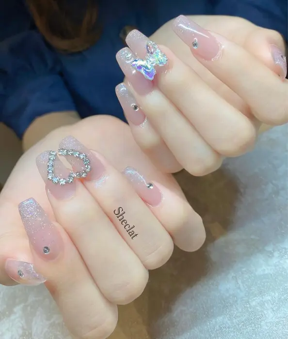 ワンカラー ユニコングラデーション 大きいパーツオプション キラキラ眩しい オーロラネイル 艶 Sheclat シェクラ 所属 トータルビューティー 痩身 脱毛 ネイルのネイルデザイン ミニモ