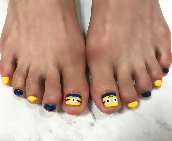 Usjに行かれるお客様ミニオンズ Chloe所属 中島 瑠那のネイルデザイン ミニモ