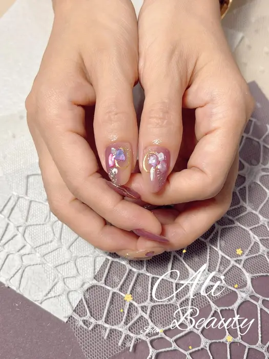 Ali Beauty Salon所属 新小岩ali みどりのネイルデザイン ミニモ