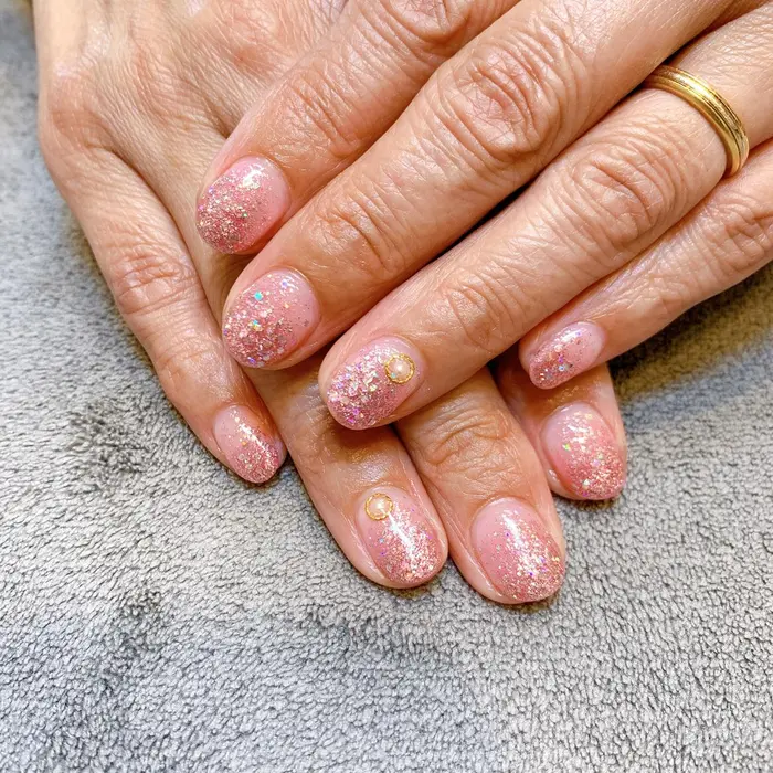 Earth東松山店所属 吉村 さおりのネイルデザイン ミニモ