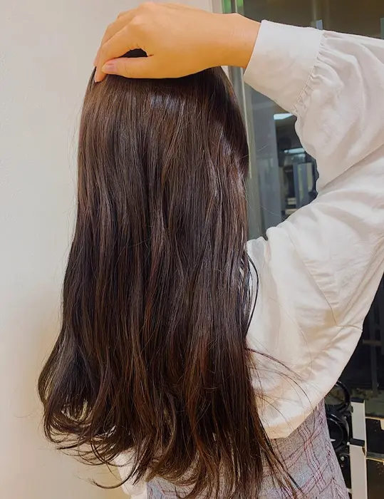 トレンドカラー ロング料金 1000円 Loby所属 似合わせ ハイトーンのヘアカタログ ミニモ