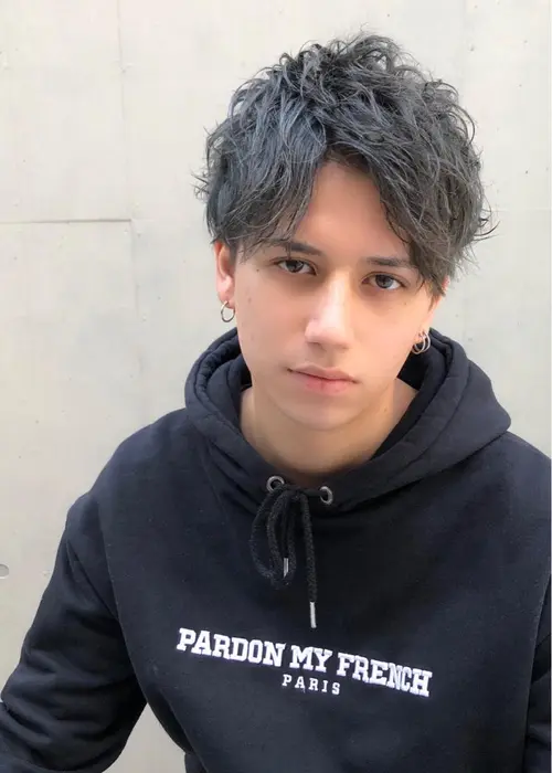 前下がりセンターパートマッシュstyle Fifthのメンズパーマはhot P By Fifth所属 Men Sスタイル Mihoのヘアカタログ ミニモ