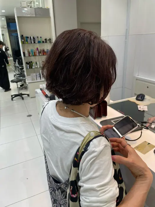 くせ毛を活かしたボブスタイル