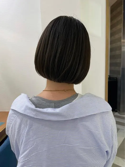 黒髪ボブ 切りっぱなしボブ ストレートボブ Lond Profil 浦和所属 蒲生 優のヘアカタログ ミニモ