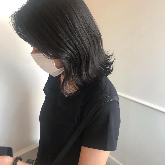 就活応援カラー 暗いけど真っ黒じゃない絶妙なカラーです Chord所属 イガラシ ユミのヘアカタログ 0212 ミニモ