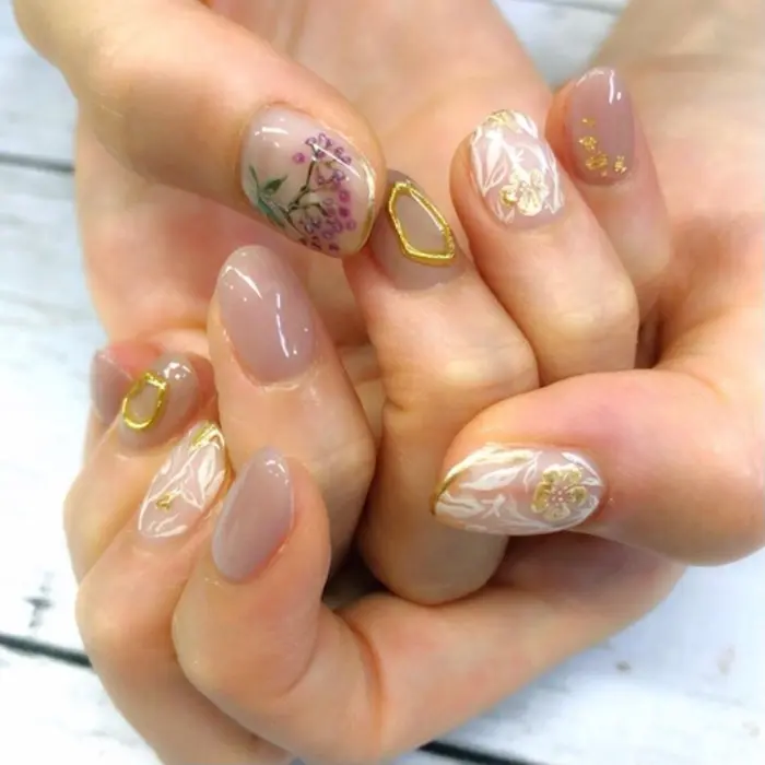 ボタニカルネイル ニュアンスネイル マグネット ミラー クリアネ Tink所属 Tink Rikoのネイル デザイン ミニモ