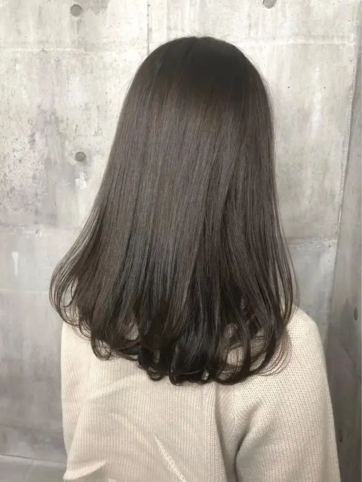 セミロング カラー SALOWIN   原宿AROA所属・💗🤍透明感カラー 🤍💗kanonのヘアスタイル