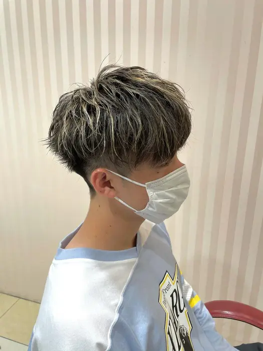 束感マッシュにハイライト Hair Make Earth 今池所属 メンズカット 水野 航太のヘアカタログ ミニモ