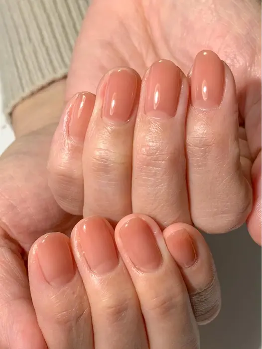 ジェルネイルシンプルうるツヤ仕上げ Inkzoonail インクズーネイル 所属 大本 千絵のネイルデザイン ミニモ