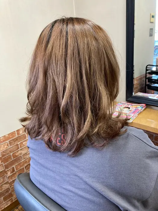 外ハネレイヤーボブ ヘアーデザイン ビッグボヌール所属 ショート ボブ メンズ美容師片桐智裕のヘアカタログ ミニモ