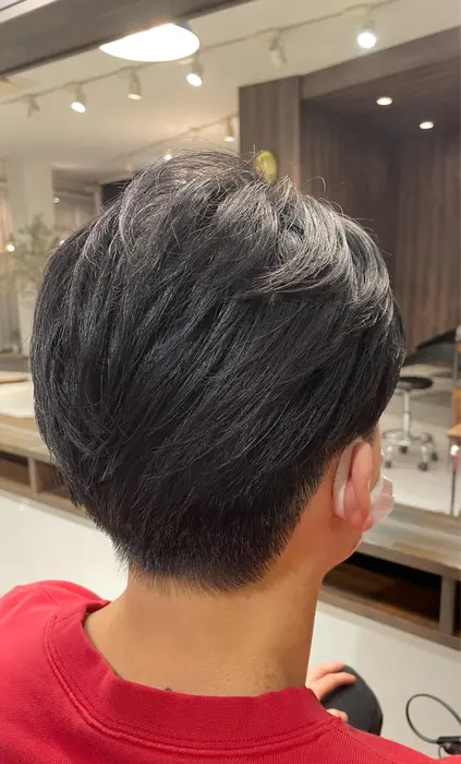 サイドツーブロにして後ろも低めの刈り上げに スタイリングしやすように軽めにしたよ 前下がり Greenwood所属 安藤 ひよりのヘアカタログ ミニモ