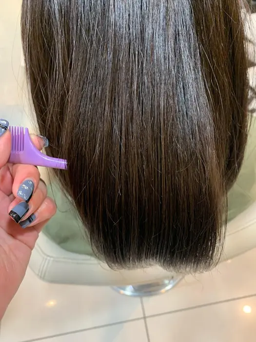 うねりで朝のセットが大変なお客様でしたが しっかり真っ直ぐ伸ばして上げることでお風呂上がりにドライし Ash中目黒店所属 藤原 まどか のヘアカタログ ミニモ