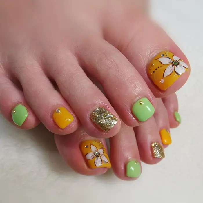 リリーネイル Salon De Reve所属 Reve あやののネイルデザイン ミニモ