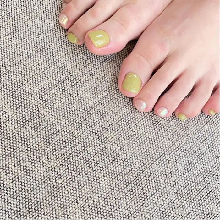 フットのご予約増えてきました サンダル履く前にぜひ フットネイル ちゅるんネイル う Laughl所属 山本ほのか Laughlのネイル デザイン ミニモ