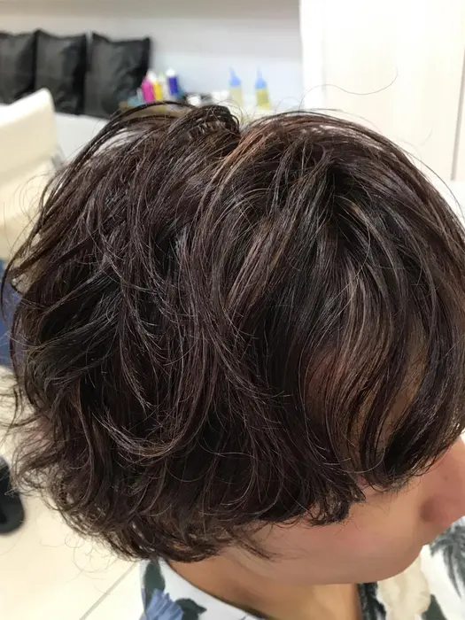 後輩の子をカラーしました 初カラーです 暗めの色希望だったので 細かくメッシュを入れて全体的に紫 Produce町田店所属 髪質改善 仲村渠ひかるのヘアカタログ ミニモ 後輩の子をカラーしました 初カラーです 暗めの色希望だったので 細かくメッシュを入れて全体的に紫 Produce町田店所属 髪質改善 仲村渠ひかるのヘアカタログ ミニモ