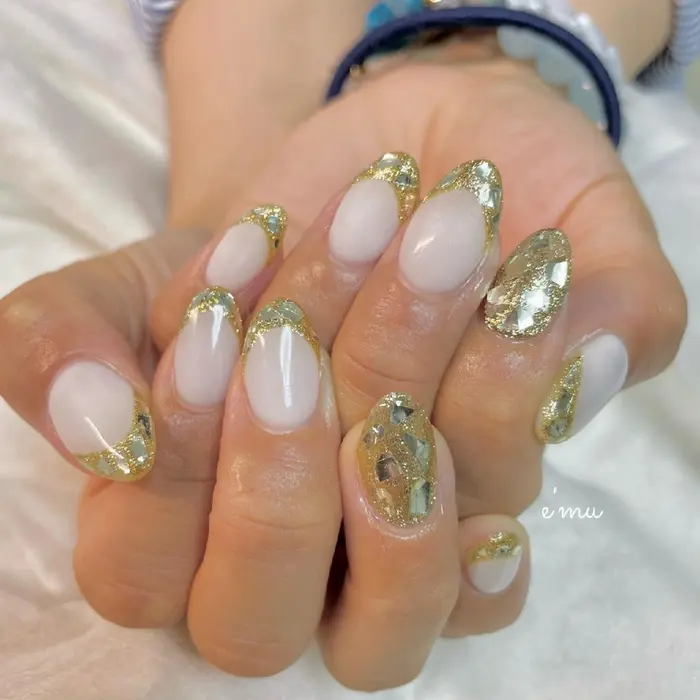 ガラスフレンチ フレンチネイル キラキラネイル Private Nail Salon E Mu所属 Nail Salon E Muのネイル デザイン ミニモ