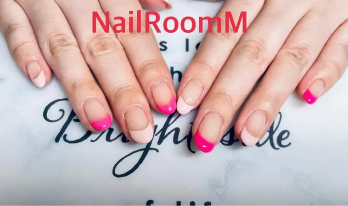 Nailroomm所属 三塩 美紗のネイルデザイン ミニモ