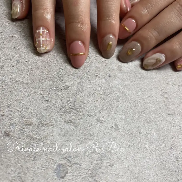 初回オフ無料 オープン記念価格持ち込みデザイン 4950 Nail Nailart 大阪ネイ Private Nail Salon R Bee 所属 R Bee Reinaのネイルデザイン ミニモ
