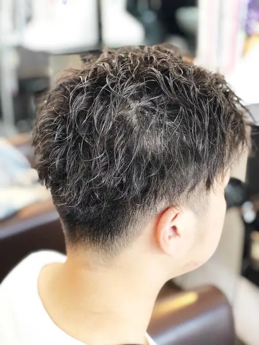 イメージチェンジをしたい 今よりもっとおしゃれなヘアにしたい そんなメンズのみなさんはパーマを 24 Twenty Four所属 24 Twenty Four鳳店のヘアカタログ ミニモ