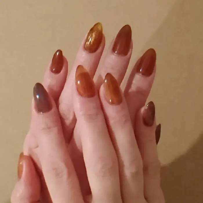 クリアブラウン マグネットニュアンスネイル Nail Eyelash Ww 所属 わたなべ ひろこのマツエクデザイン ミニモ