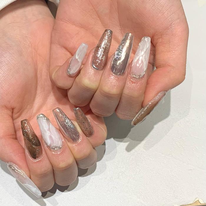 Rounge Nail Eyelash渋谷本店所属 落合 茉奈のネイルデザイン ミニモ Rounge Nail Eyelash渋谷本店所属 落合 茉奈のネイルデザイン ミニモ