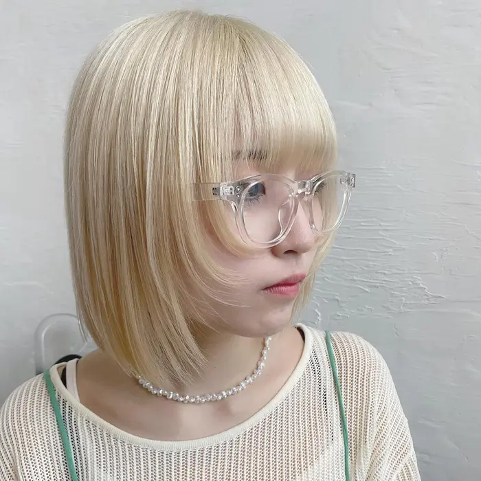 抜きっぱなしブロンド どんな服装にも似合うのでおすすめです Nora Shibuya所属 鈴木 ゆりかのヘアカタログ ミニモ