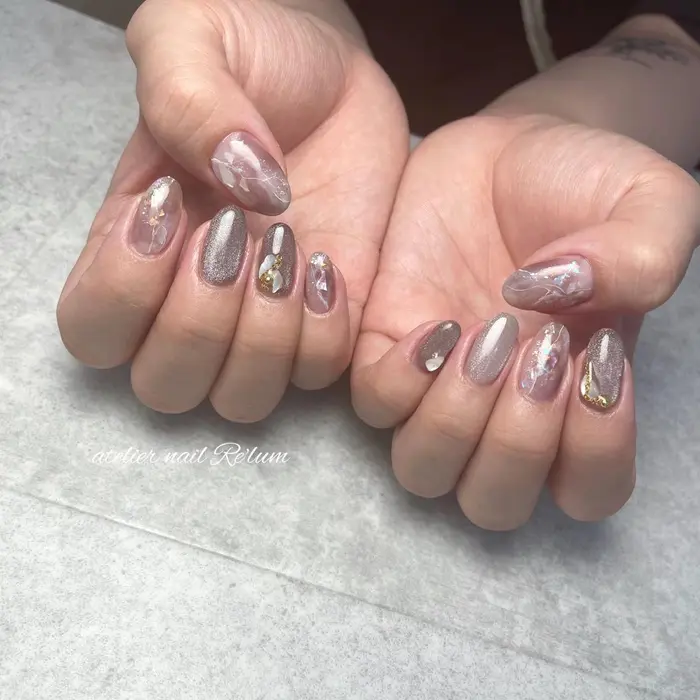 ニュアンスネイル 大理石ネイル ブラウンネイル Atelier Nail Re Lum所属 Atelier Nail Relumのネイル デザイン ミニモ