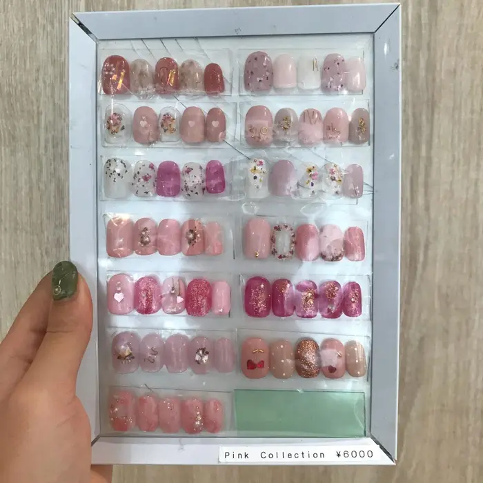 Pinkコレクション ネイルメゾン 池袋店所属 Nagashima Kのネイルデザイン ミニモ