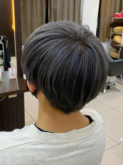 Blue Sky所属 佐藤 桃圭のヘアカタログ ミニモ