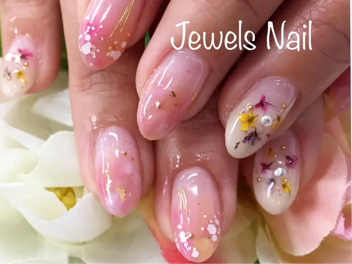 ニュアンスネイル ドライフラワー やり放題 コース Jewels Nail所属 ジュエルズ ネイル 店長のネイル デザイン ミニモ