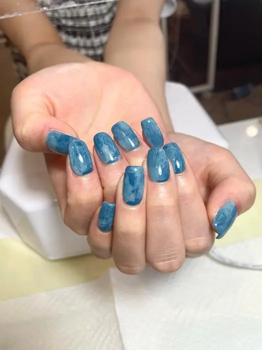 マーブルネイル オフ込み 長さだし3本 150分 キャッツアイトーキョー 新宿店所属 佐藤 あみのネイルデザイン ミニモ