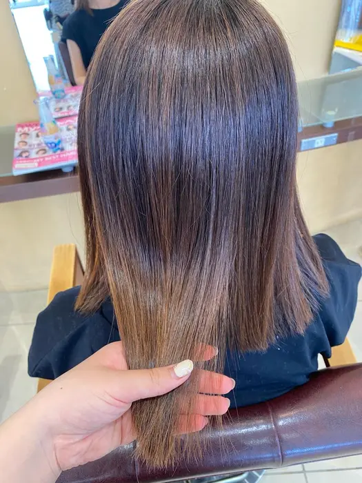 乾かすだけでまとまるストレート Forte所属 八木 萌佳のヘアカタログ ミニモ