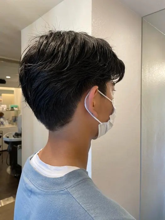 ゆるーく毛流れが出来るパーマ センターパートのゆるパーマ スタイリングが楽になるようなパーマ心がけて Ichairmake所属 村上 沙織のヘアカタログ ミニモ