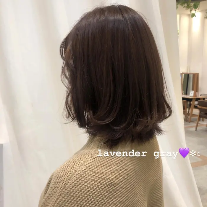カットとカラーリングです 色落ちしたギラギラした髪を綺麗にしてくれるラベンダーグレージュはオススメ Neutral Produced By Garden所属 高畑和枝まと まる小顔ヘアのヘアカタログ ミニモ