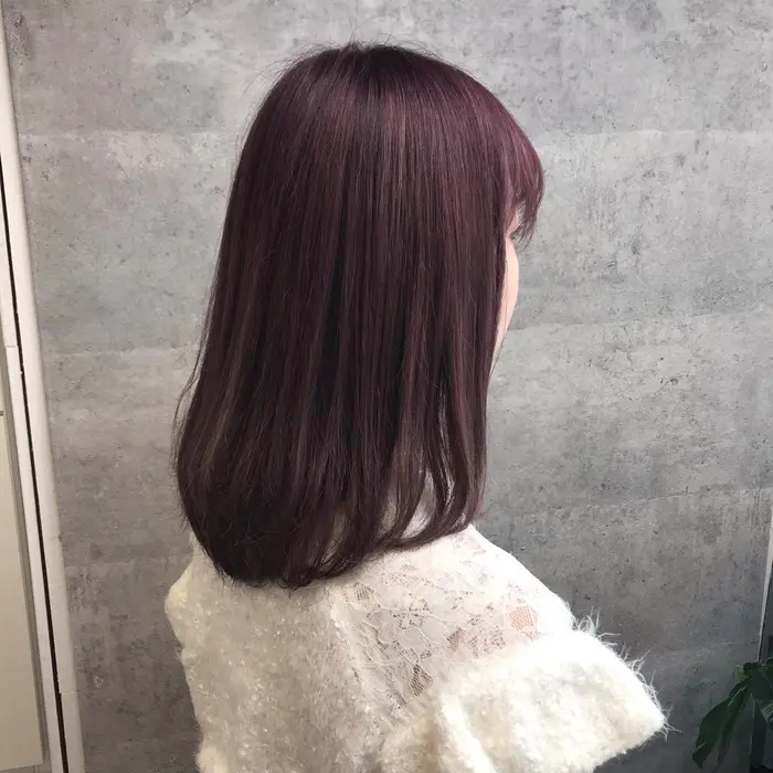 ケアブリーチを使用し シングルブリーチ後ピンクパープルをオンカラー 比較的ブリーチ回数が少なくて Chara Chalone池袋 キャラシャローネ池袋 所属 さとう れいのヘアカタログ ミニモ