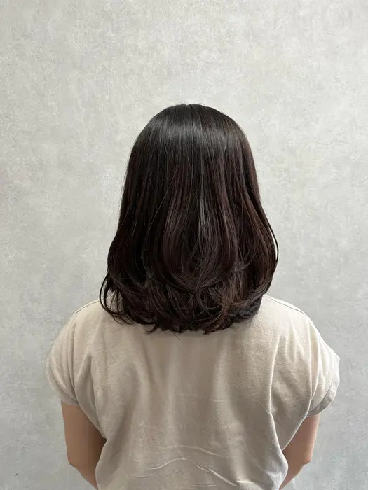 ストレートになりすぎない自然な仕上がりに セットの時に毛先のカール感が出る縮毛矯正もお任せくだ Bubbles所沢所属 モデル募集中 Miuのヘアカタログ ミニモ