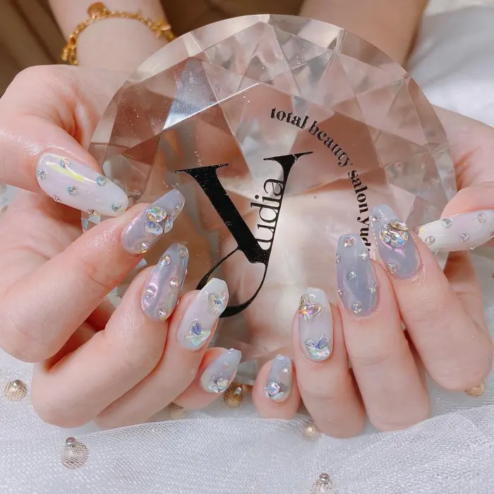 パラジェル 春ネイル 夏ネイル 秋ネイル 冬ネイル ニュアンスネイル マグネットネイル オーロラネ Total Beauty Salon Yudia 恵比寿本店所属 Yudia Enaのネイルデザイン ミニモ