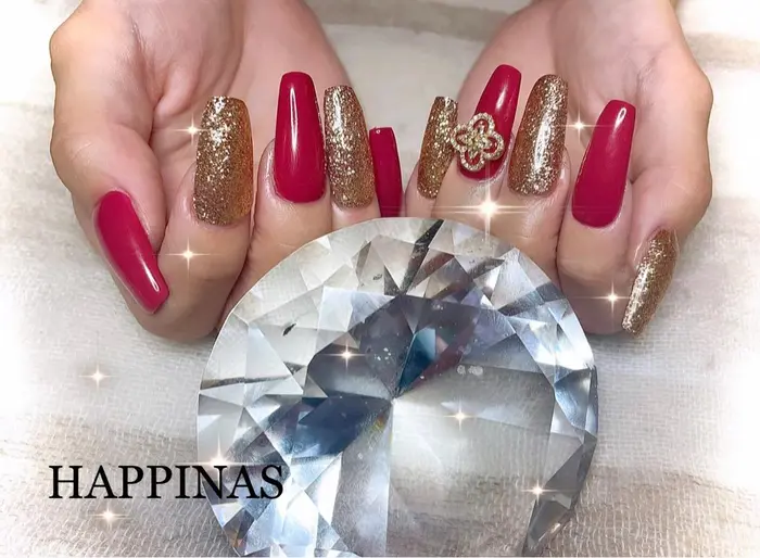 スカルプワンカラー スカルプネイル ワンカラーネイル ボルドーネイル ゴールドネイル Happinas所属 Happinas Nail 脱毛のネイルデザイン ミニモ