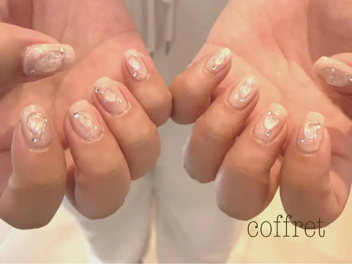 ジェルネイルアート10本コースリピーターのお客様 チークネイルにオーロラミラーにぷっくり やりた ブレスコフレあべの店所属 小山 穂波のネイル デザイン ミニモ