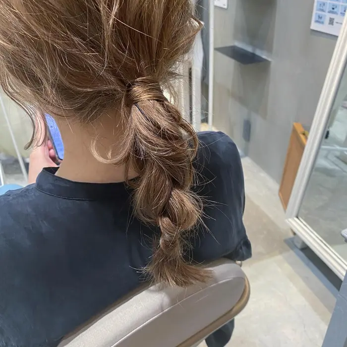 ブリーチ1回で色落ちも可愛い ミルクティーベージュ Mashu Atoro所属 青山 夏月のヘアカタログ ミニモ