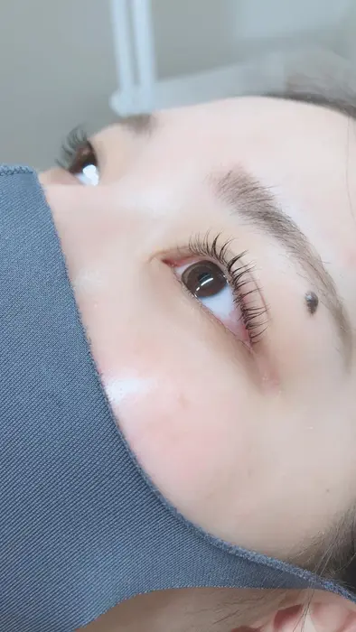 すごく目が綺麗なお客様でした シェルタープロデュースドバイエムズ所属 園田 遥香のマツエクデザイン ミニモ