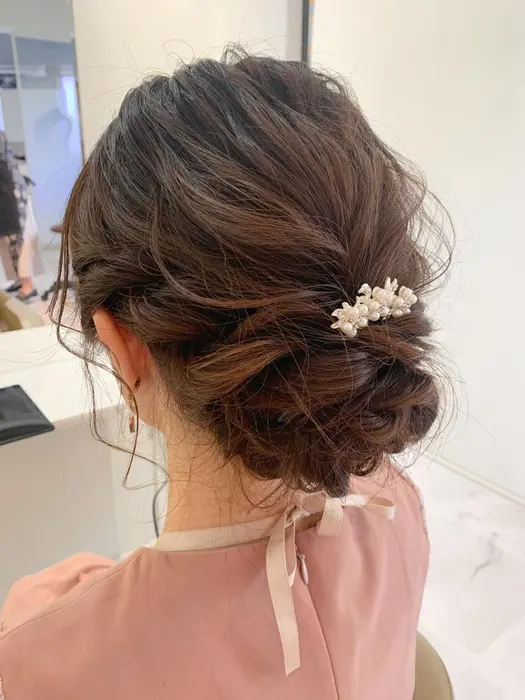 結婚式のヘアセットです ロングヘアのアップスタイルです ご連絡頂ければご予約可能ですので ぜひ Three所属 米谷 沙桐のヘア カタログ ミニモ