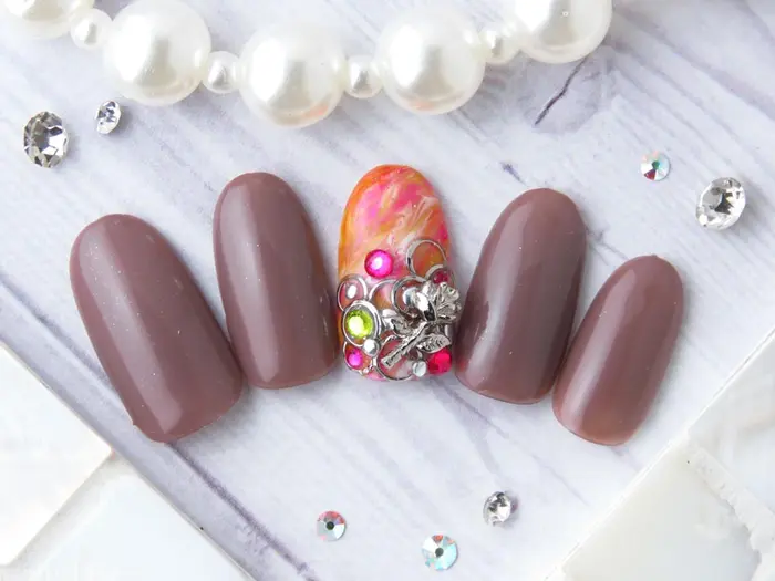 No １ With Hugs And Kisses 世界で活躍する日本人ネイリスト ａｙａ ｆｕｋ ティーエヌ 飯田橋店所属 保科 美佳のネイル デザイン ミニモ