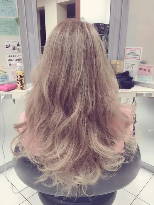巻き髪 ご希望あれば ジャンジャン巻きます La Brea ラ ブレア 所属 大塚 朋生のヘアカタログ ミニモ