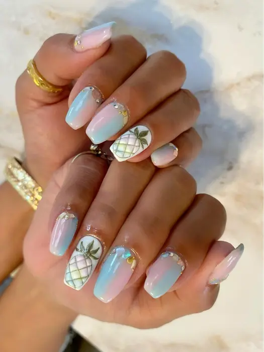 ぷくぷくパイナップルネイル キルティングネイル 夏ー 𓇼𓍯𝙿𝚛𝚒𝚟𝚊 Nailsalon Swati 所属 Yuko ネイリスト のネイルデザイン ミニモ