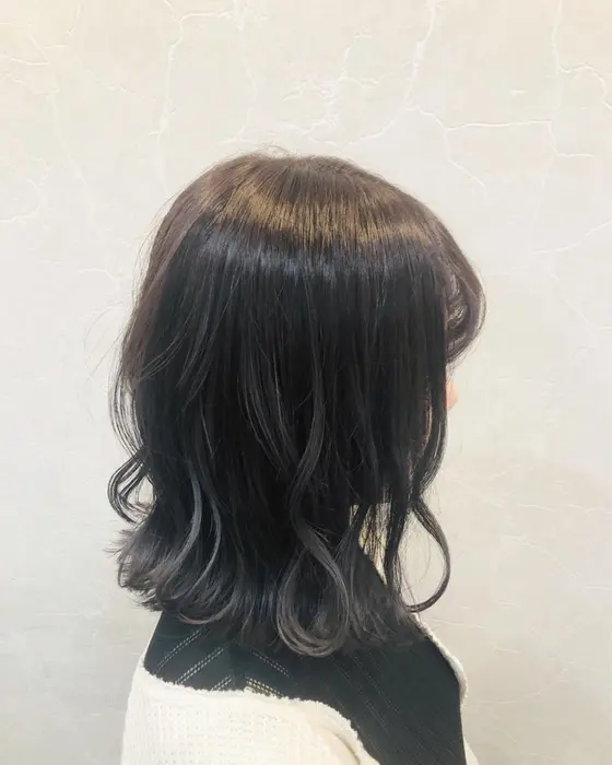 グレージュ 流行りの巻き髪 Zina Ginza所属 髪質改善 艶髪 吉田 誠のヘアカタログ ミニモ グレージュ 流行りの巻き髪 Zina Ginza所属 髪質改善 艶髪 吉田 誠のヘアカタログ ミニモ